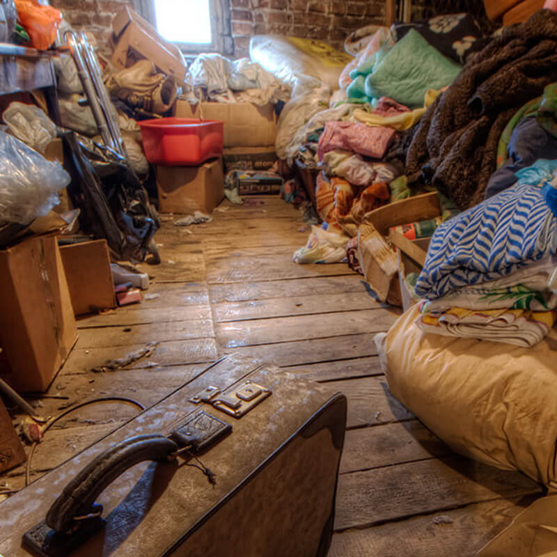 Gebäudereinigung - Entrümpelung / Räumung